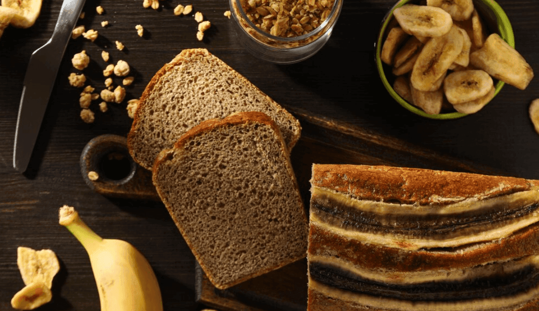 Easy Banana Bread – Moist &amp; Foolproof Recipe