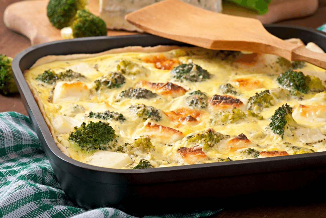 Cheesy Broccoli Cheddar Spaghetti Squash