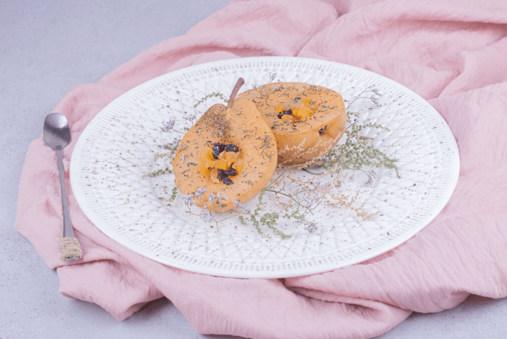 Blue Cheese &amp; Pear Tartlets – Elegant Holiday Appetizer