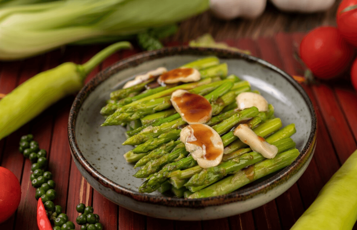 Vegan Asparagus and Mushroom Pasta